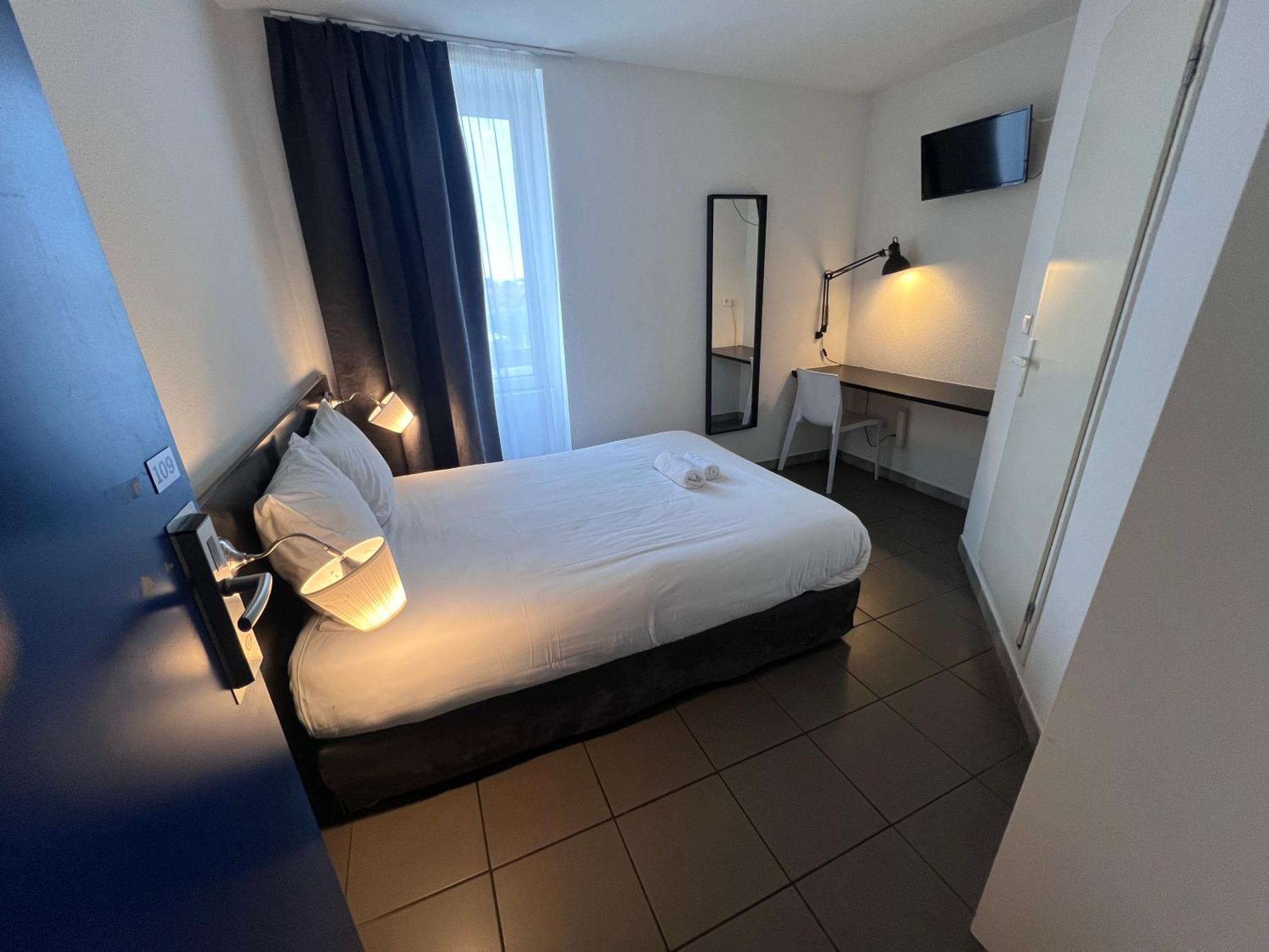 Hotel Le Ponson オーブナ エクステリア 写真